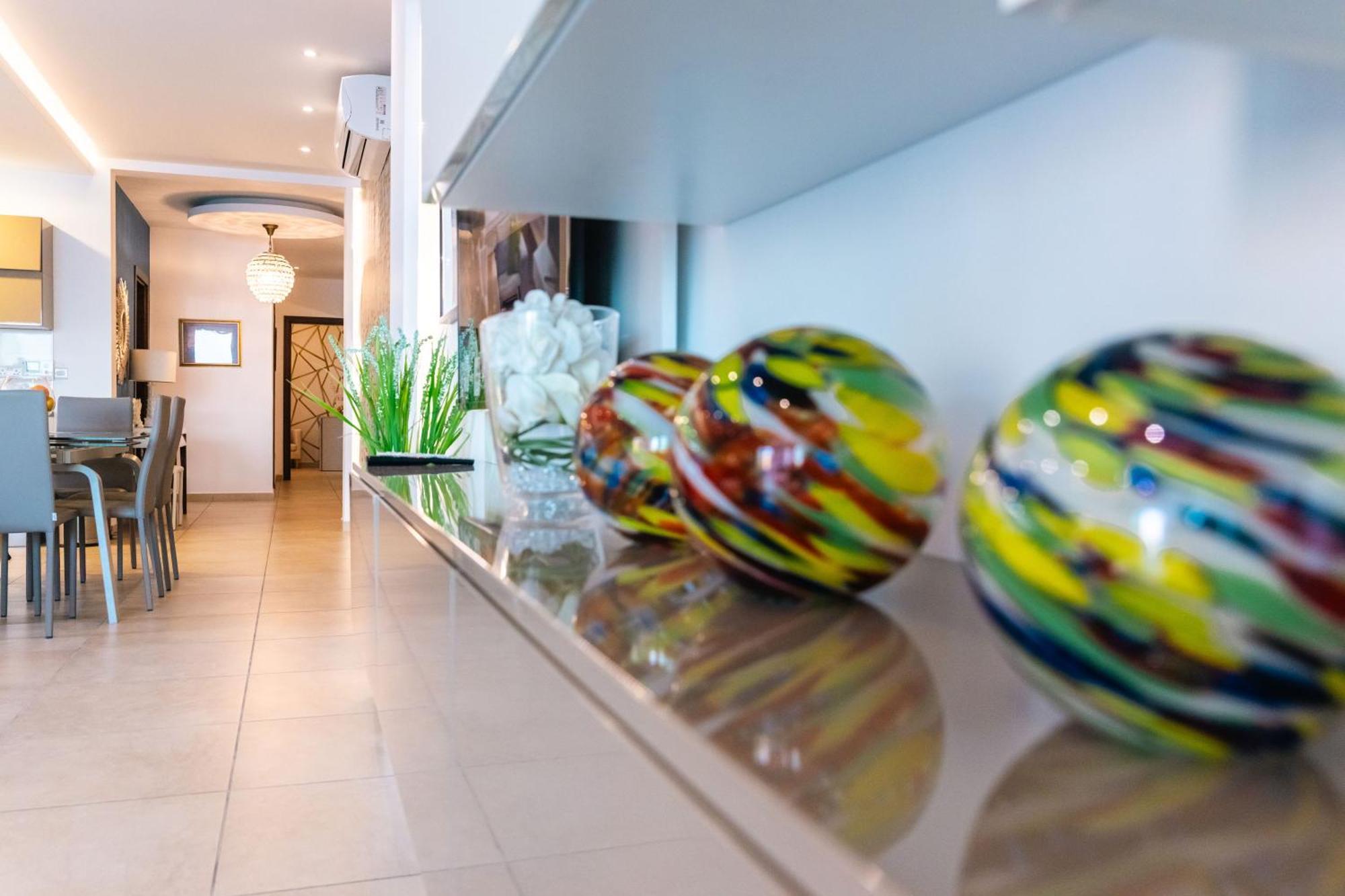 Luxury Seafront 3Br With Pool By Arcobnb Sliema Dış mekan fotoğraf